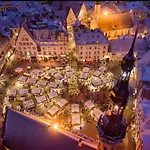 Stylish With Sauna Old Town, Town Hall Square Tallin