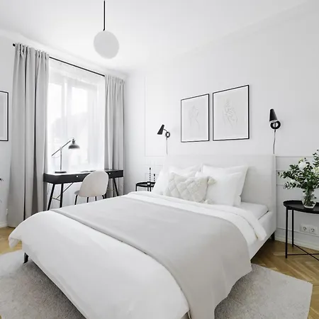 Korter Stylish With Sauna Old Town, Town Hall Square *